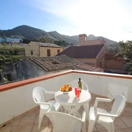 - Sea View Apartment Cefalu