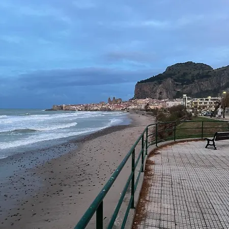 - Sea View Apartment *