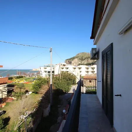 - Sea View