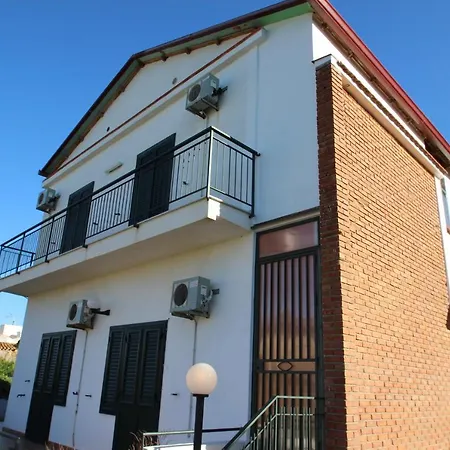 - Sea View Apartment Cefalu